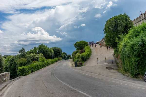 Florence Italië Juni 2018 Toeristen Aan Het Piazzale Michelangelo Florence — Stockfoto