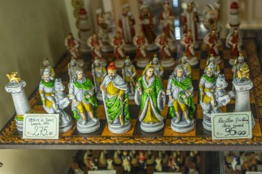 Venedik, İtalya - 30 Haziran 2018: Venedik, İtalya 'da bir mağazada eserler sergileniyor