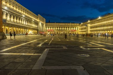 Venedik, İtalya - 30 Haziran 2018: Venedik, İtalya 'daki Piazza San Marco' da Gece
