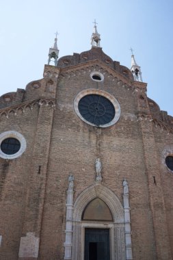 Venedik, İtalya - 01 Temmuz 2018: Venedik, İtalya 'da Santa Maria Gloriosa dei Frari