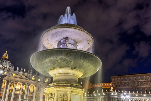 Vatican City Italy June 2018 Water Fountain Lit Peters Square — Stock Photo, Image