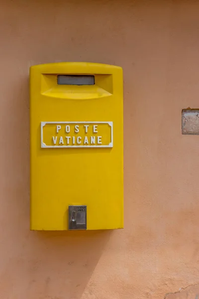 Ватикан Италия Июня 2018 Года Vatican Post Poste Vaticane Box — стоковое фото