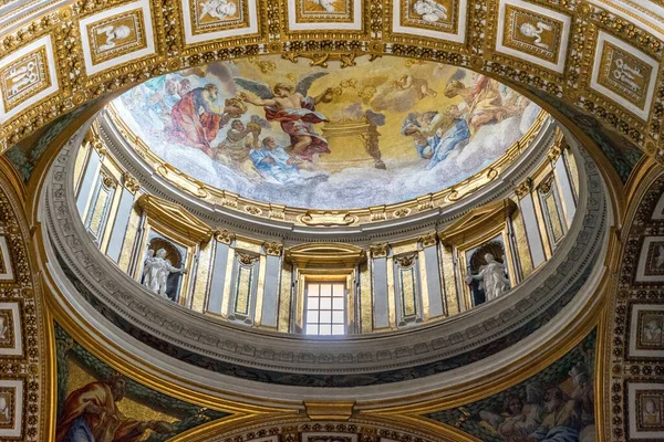 Vatican Italia Iunie 2018 Decorarea Cupola Tavan Bazilicii Sfântul Petru — Fotografie, imagine de stoc