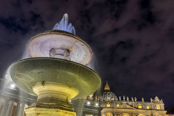 Vatican City Italy June 2018 Water Fountain Lit Peters Square — Stock Photo, Image