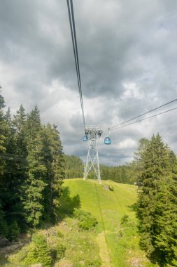 Seiser Alm, İtalya - 29 Haziran 2018: Seiser Alm, Alpe Di Siusi 'nin Panorama teleferiği