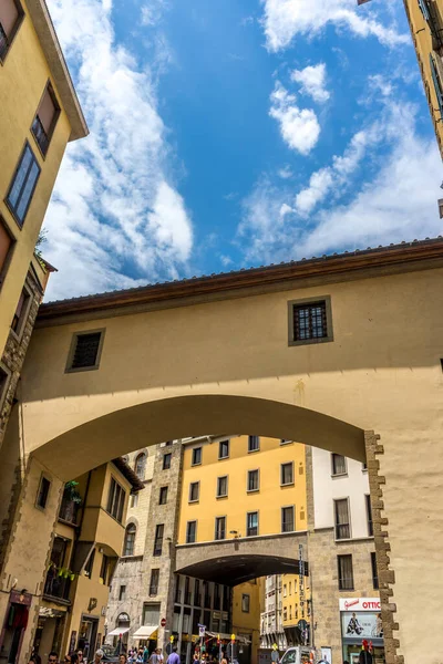 Firenze Giugno 2018 Arco All Ingresso Ponte Vecchio Sull Arno — Foto Stock