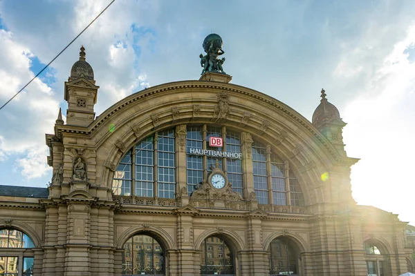 Frankfurt Alemanha Maio 2018 Pôr Sol Estação Ferroviária Bahnhof Frankfurt — Fotografia de Stock