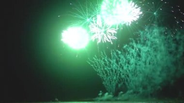 17 Ağustos 'ta Den Haag' daki Scheveningen plajında düzenlenen yıllık havai fişek etkinliği, Lahey, Hollanda, Avrupa ve Hollanda 'nın Havai fişek gösterisi