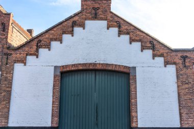 Avrupa, Belçika, Bruges, eski bir tuğla bina