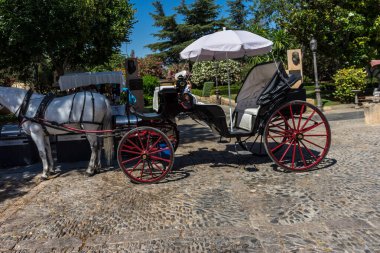 İspanya, Ronda, At Arabası Avrupa 'da, CITY' de Cadde 'de Park Edildi
