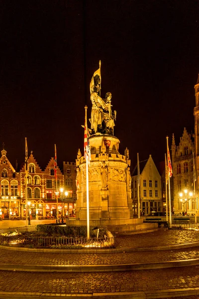 Avrupa Belçika Bruges Gece Büyük Bir Bina Yandı — Stok fotoğraf