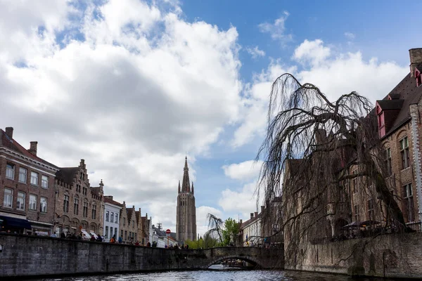 Torre Della Chiesa Nostra Signora Brugge Belgio Europa Con Cielo — Foto Stock