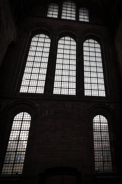 Szklane Okna Wygięte Płaszczyźnie Wnętrzach Kościoła Mikołaja Gandawa Belgia Europa — Zdjęcie stockowe