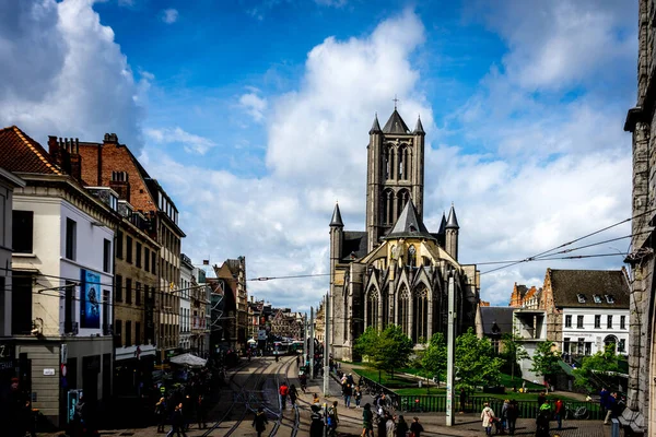 Una Vista Iglesia San Nicolás Gante Bélgica Brillante Día Verano —  Fotos de Stock