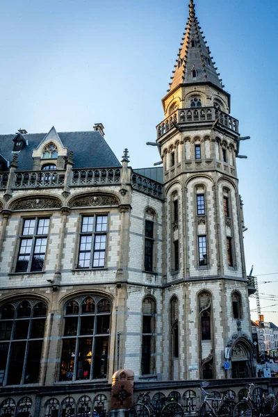Torre Com Telhado Cônico Ghent Bélgica Europa — Fotografia de Stock