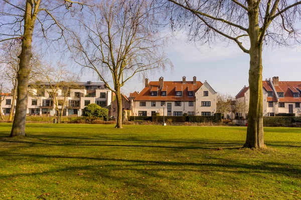 Belgium Bruges Lush Green Lawn — Stock Photo, Image