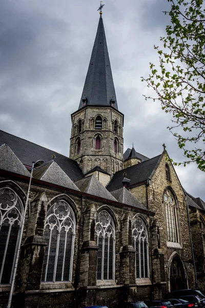 Sint Jacobskerk Monumentális Templom Századi Román Tornyokkal Egy Századi Gótikus — Stock Fotó