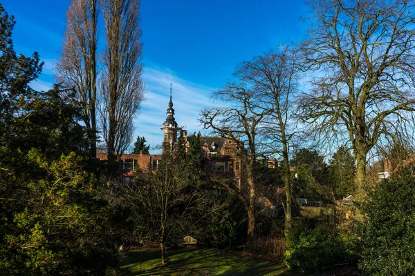 Bélgica Bruges Jardim Com Céu Azul — Fotografia de Stock