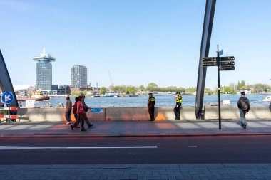 Hollanda, Amsterdam - 21 Nisan 2017: Amsterdam Limanı