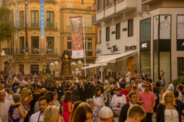 İspanya, Malaga - 24 Haziran 2017: Malaga şehrinde bir Hıristiyan geçidi