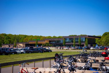 Lisse, Hollanda - 5 Mayıs 2018: Keukenhoff, Lale Bahçeleri Girişi