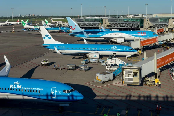 阿姆斯特丹 Schiphol May 2018 Klm飞机在机场 斯基浦机场是欧洲最繁忙的机场之一 — 图库照片