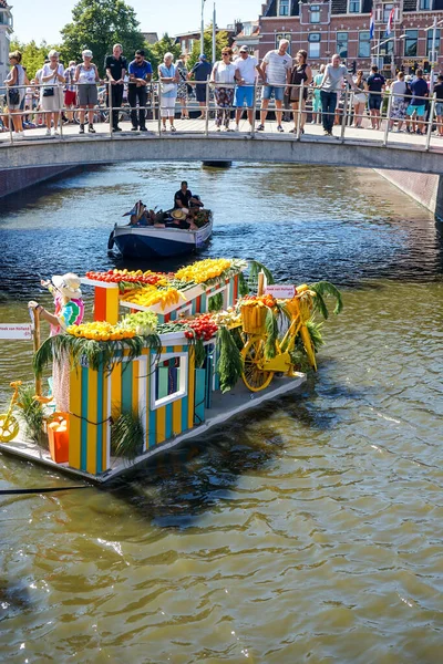 Nederländerna Delft Augusti 2018 Westland Boat Parade Varend Corso Festliga — Stockfoto