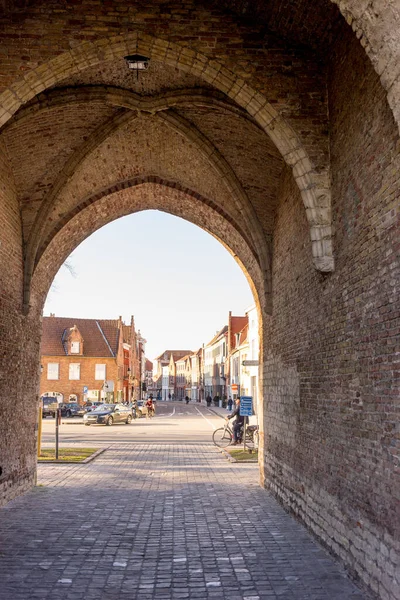 Bruges Belçika Şubat 2018 Bir Yola Açılan Taş Kemerli Giriş — Stok fotoğraf