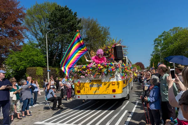 荷兰Sassenheim April 2018 Bulbflower Parade 2018 Bloemencorso Bollenstreek Festive Spectacle — 图库照片