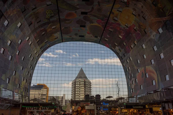 Rotterdam Nederländerna Maj Markthal Market Hall Bostads Och Kontorsbyggnad Med — Stockfoto