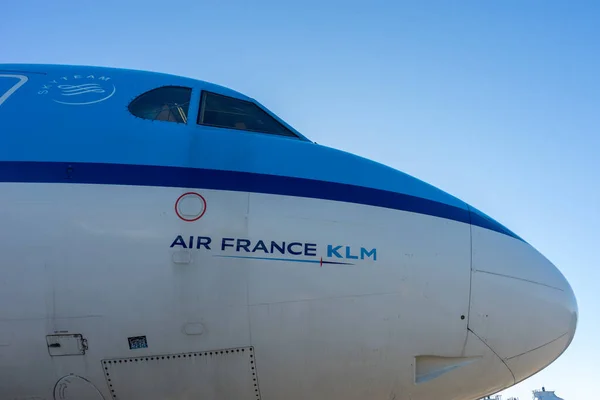 Hollanda, Amsterdam, Schiphol - 06 Mayıs 2018: KLM cityhopper, Air France, Schiphol Avrupa 'nın en yoğun havaalanlarından biridir..