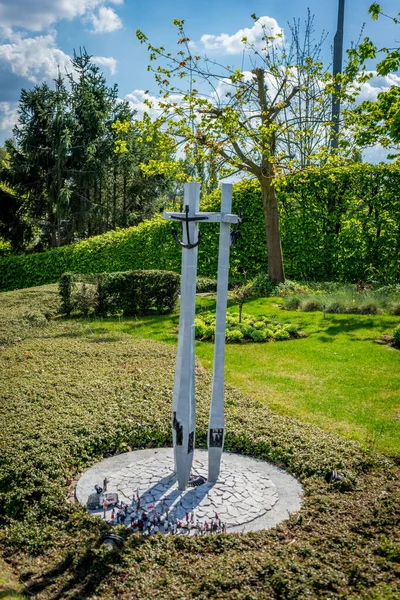ブリュッセル ベルギー 2017年4月17日 公園でのミニチュアミニヨーロッパ グダニスク ポーランド ヨーロッパでの3つの十字架の再現 — ストック写真