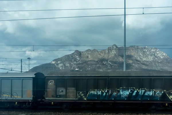 Milan Mart 2018 Milano Nun Kenar Mahallelerinde Tren — Stok fotoğraf
