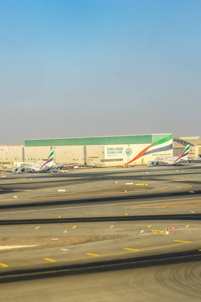 Dubaï Émirats Novembre 2018 Hangar Avion Emirates Aéroport Dubaï Avec — Photo