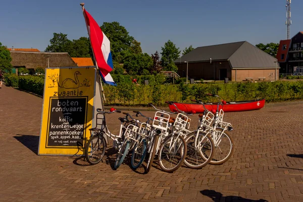 Giethoorn Países Bajos Mayo Una Tienda Alquiler Bicicletas Giethoorn Mayo —  Fotos de Stock