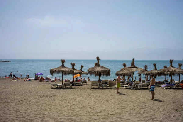 Spagna Malaga Giugno 2017 Persone Sulla Spiaggia Malagueta Malaga Costa — Foto Stock