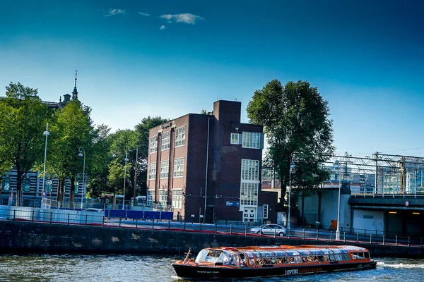 Niederlande Amsterdam Juli 2018 Boot Auf Kanalkreuzfahrt Amsterdam Europa — Stockfoto