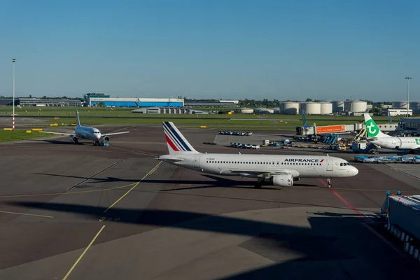 阿姆斯特丹 史基浦 2018年5月6日 法国航空公司的飞机在机场 斯基浦机场是欧洲最繁忙的机场之一 — 图库照片