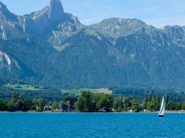 İsviçre, Lauterbrunnen, Avrupa, Deniz ve Dağların Yeniden Görünümü