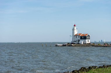 Hollanda, Sulak Topraklar, Maarken, Avrupa, bir su kütlesi içinde büyük bir gemi