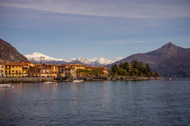 İtalya, Menaggio, Como Gölü, köy rıhtımı.