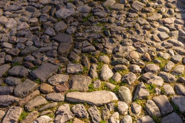 İtalya, Lecco, Como Gölü, Cobblestone Caddesi.