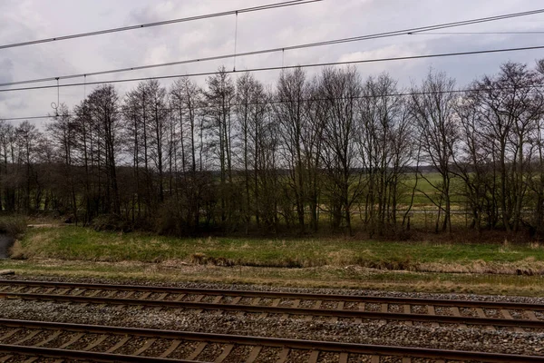 Niederlande Den Haag Schiphol Europa Ein Zug Auf Einem Eisenbahngleis — Stockfoto