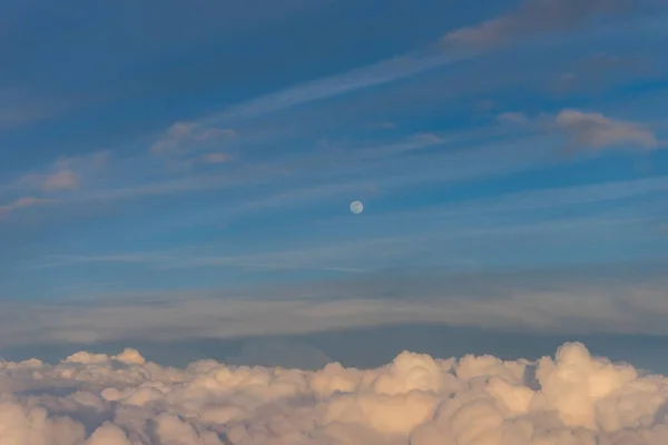 Zicht Wolken Vanuit Vliegtuigraam — Stockfoto