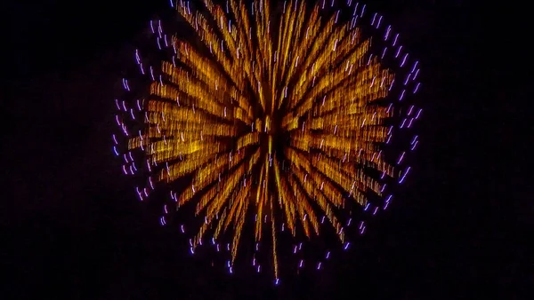 Švýcarsko Basilej Nízký Úhel Pohledu Firework Spory Noci Nad Řekou — Stock fotografie