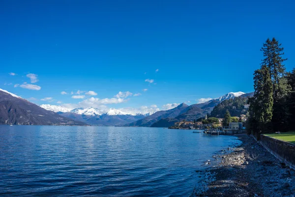 Europa Itália Bellagio Lago Como Grande Corpo Água Com Uma — Fotografia de Stock