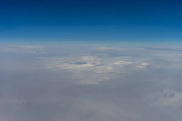 オランダ ハーグ スキポール ヨーロッパ 空を飛ぶ飛行機 — ストック写真
