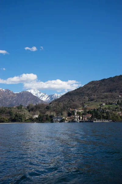 Europa Italien Lecco Comosjön Stor Vattensamling Med Berg Bakgrunden — Stockfoto