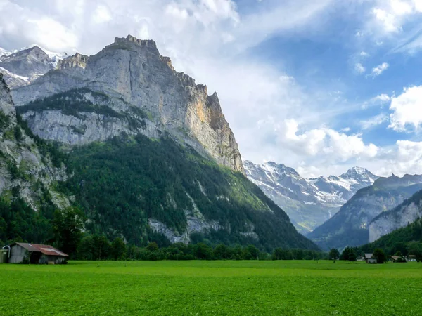 Suiza Lauterbrunnen Europa Vista Escenica Del Paisaje Verde Las Montañas —  Fotos de Stock