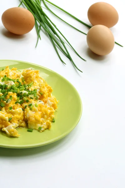 sahanda yumurta chives ile